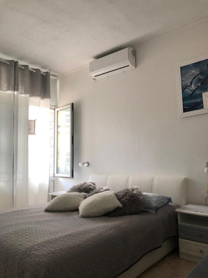 Apartments Ljube Makarska Esterno foto